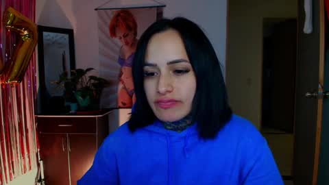 Snapshot of tinnadawson chatting on October 4, 1:00 am I AM BELLA ----------- follow my IG TINNS 69 online show from October 4, 1:00 am