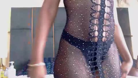 Tina online show from February 10, 7:39 pm