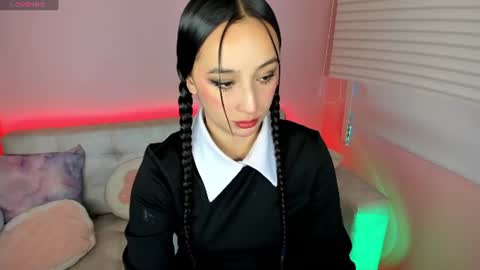 tiny_cora online show from June 28, 4:13 pm