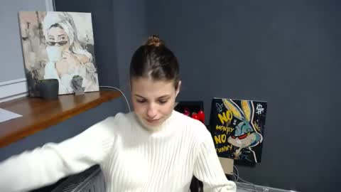 Gloria online show from November 25, 8:05 am