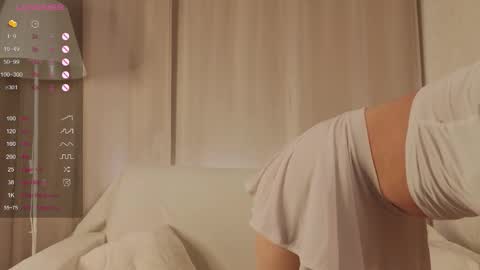 Lily online show from February 19, 10:52 pm