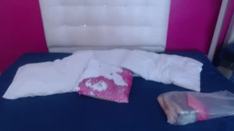 tiny_whore18 online show from February 12, 6:48 am