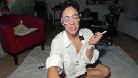 Snapshot of tiny_williams chatting on September 24, 5:06 am Tiny online show from September 24, 5:06 am