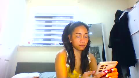 Tinyasian911718 sweetinyasian instagram online show from March 6, 10:20 am