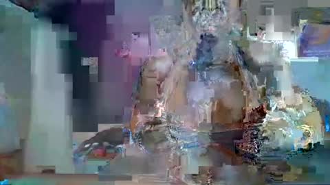 tinyvee250433 online show from April 19, 4:40 pm