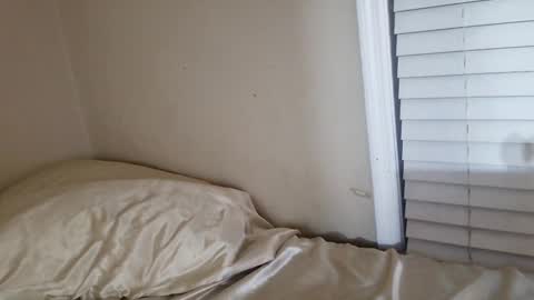 tinywithtiddies online show from February 11, 7:10 am