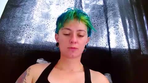 Blue online show from April 17, 3:14 pm