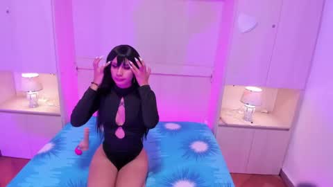 KAELANI online show from April 16, 4:24 am