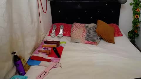 tory_montannaxx online show from January 17, 9:17 am