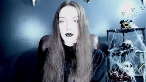 toxicdomme online show from March 10, 7:07 pm