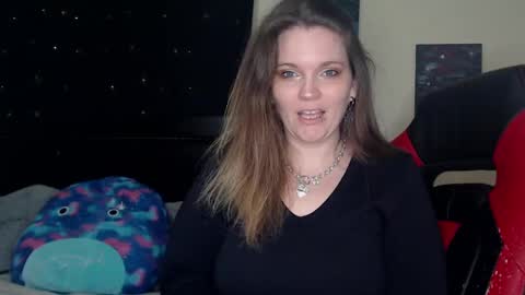 Lilly Miss Mistress Goddess Maam Queen Boss online show from February 6, 6:18 am