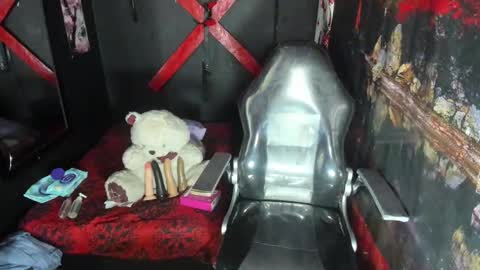 tracy_ks online show from September 25, 4:00 am