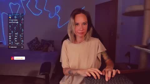 Hey my name is Kiri Kiri online show from November 11, 4:37 pm