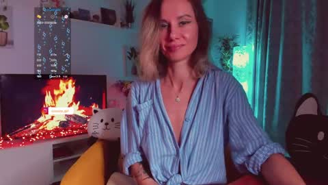 Hey my name is Kiri Kiri online show from April 25, 9:56 pm