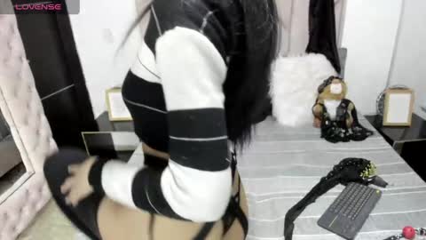 vALENTINA online show from April 18, 11:15 pm