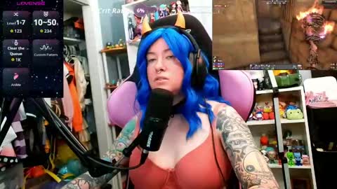 Trin Kat pet online show from April 23, 5:15 pm