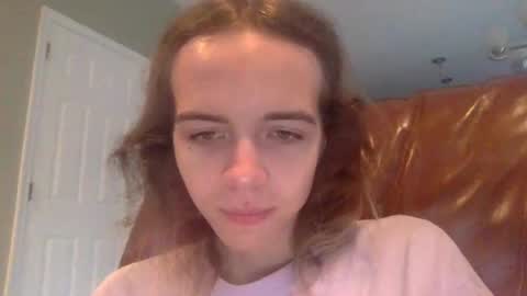 trippybb222 online show from November 11, 8:28 pm