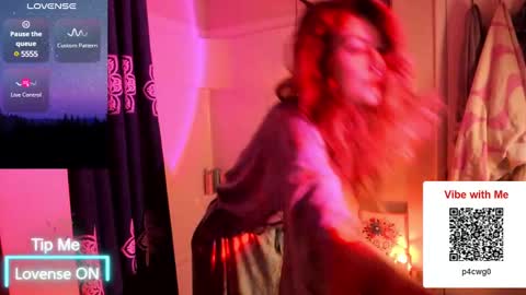 Trixie Divine online show from February 17, 9:03 am