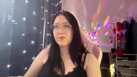 Amelia online show from October 17, 11:35 am