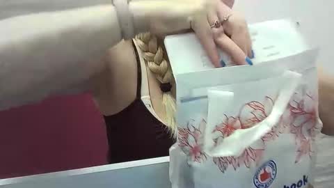 Ttrnynela online show from December 21, 8:07 am