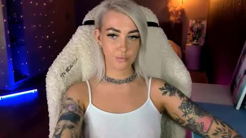 Miley online show from March 5, 10:44 am