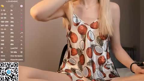 Christine 3 Next broadcast tomorrow at 2100 GMT 5 online show from November 5, 6:35 pm