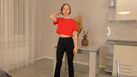 Kira online show from November 24, 3:25 pm