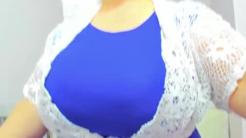 umnizza7777 online show from April 24, 12:08 pm