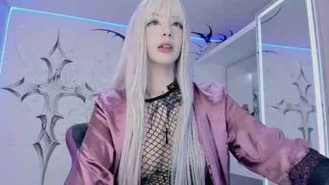 Snapshot of unachimbaherida chatting on February 10, 3:35 am Elle Danielle online show from February 10, 3:35 am