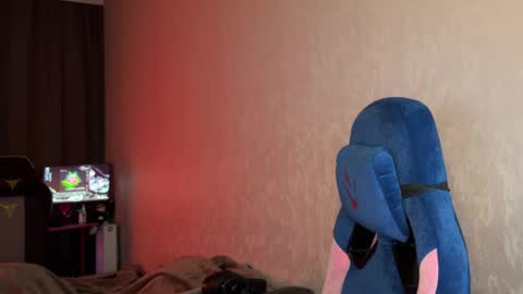 unaxyling online show from March 9, 12:03 am