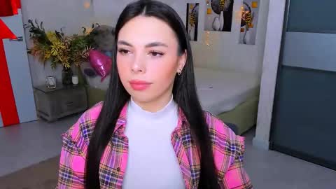 Patricia online show from March 9, 7:26 pm