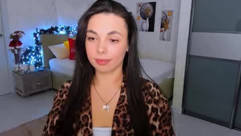 Patricia online show from December 6, 9:01 pm