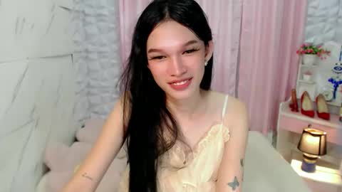 ur_asianbabexxx online show from November 12, 2:59 pm