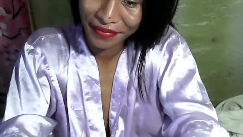 ur_hottest_girl online show from August 3, 3:32 am