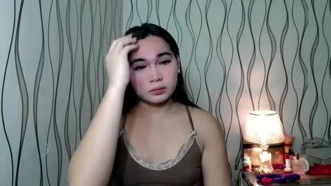 QUEENSY online show from December 18, 3:22 am