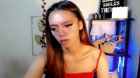 ur_petite_wifexx online show from April 14, 9:09 am