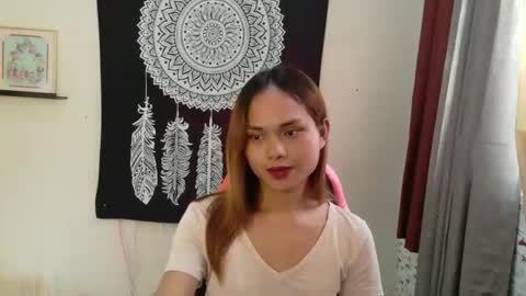 urasian_crisa online show from April 15, 7:20 am