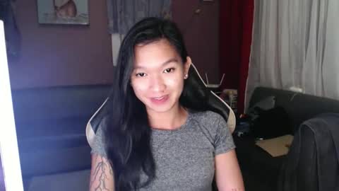 Snapshot of urasian_newra chatting on October 20, 8:45 pm NEWRA ALLISON online show from October 20, 8:45 pm