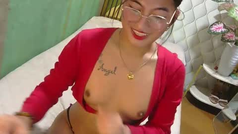 urdream_bride online show from March 22, 9:54 pm