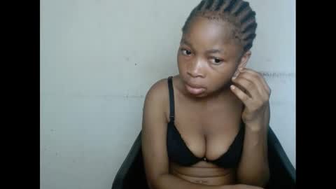 urflirtydoll online show from February 17, 7:01 pm