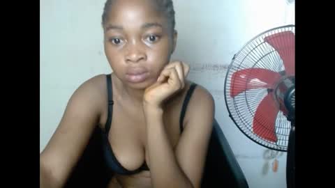 urflirtydoll online show from February 15, 7:28 pm