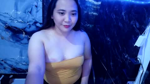 urhotjen online show from July 12, 11:11 am