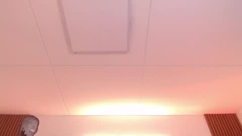 My real name is Iris online show from April 17, 10:23 pm