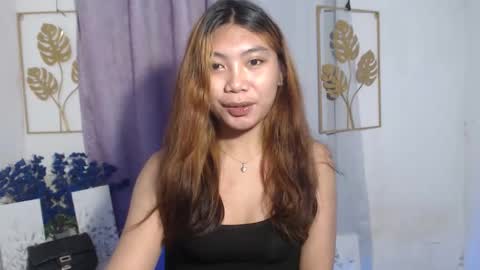 urpinay_sandra69 online show from March 29, 7:35 pm