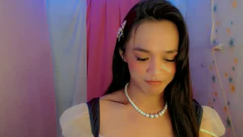 TYRA online show from March 26, 7:21 am