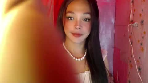 TYRA online show from March 21, 8:14 pm