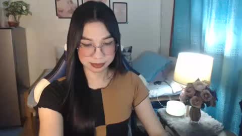 Ashley Kate Mateo Gray online show from March 8, 11:24 am