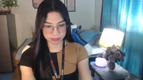 Ashley Kate Mateo Gray online show from February 24, 11:41 am