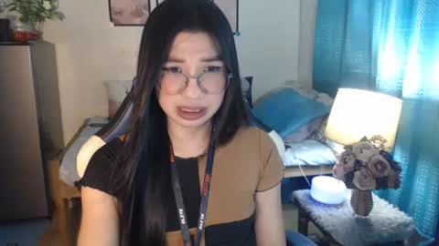 Ashley Kate Mateo Gray online show from February 3, 11:20 am