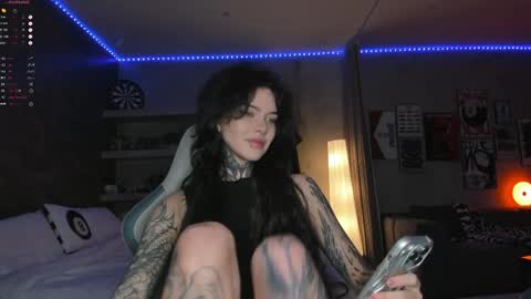 Eva online show from May 12, 7:09 pm
